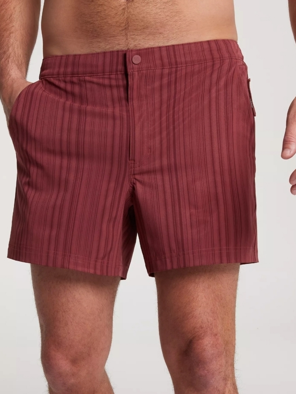 NWT! VRST MEN'S RESORT SHORTS Size: Medium